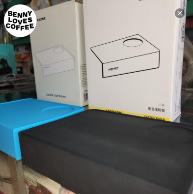 Cafede Kona Corner Tamping Matt Rubber Edge Pad Karet Coffee Tamper Matt Pinggiran Meja